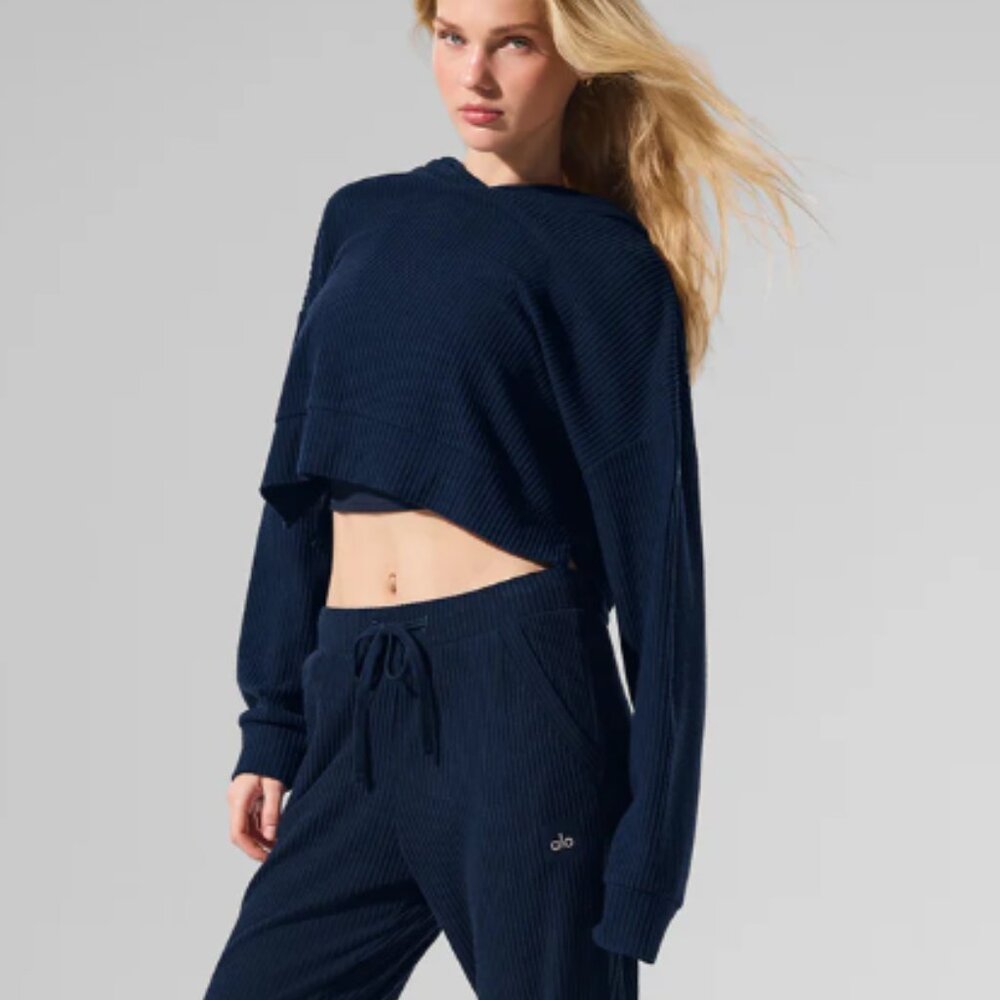 ALO Yoga Muse Hoodie - Picture 7 of 7